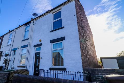 3 bedroom end of terrace house for sale, Sparable Lane, Wakefield WF1