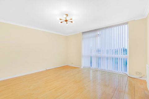 2 bedroom apartment for sale, Amanda Court, Edward Way, Ashford, TW15