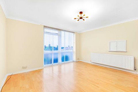 2 bedroom apartment for sale, Amanda Court, Edward Way, Ashford, TW15