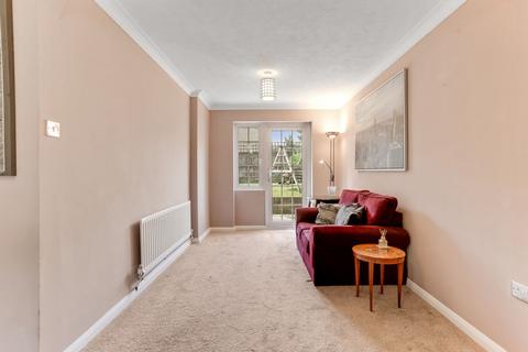 105 Beech Hill, Haywards Heath, RH16 3TS