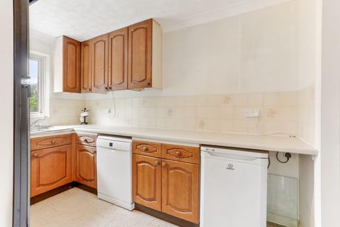 105 Beech Hill, Haywards Heath, RH16 3TS
