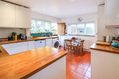 4 bedroom detached house for sale, Albany Road, Hampshire GU51