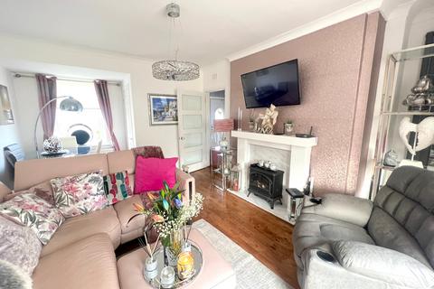 2 bedroom semi-detached house for sale, Morris Crescent, Glasgow, G72