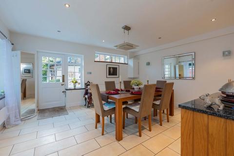 4 bedroom detached house for sale, Middle Green, Langley SL3