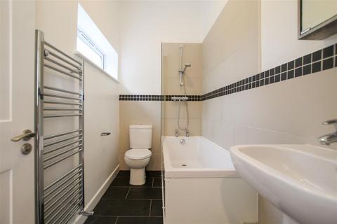 2 bedroom end of terrace house to rent, Greenlands, Cambridge CB2