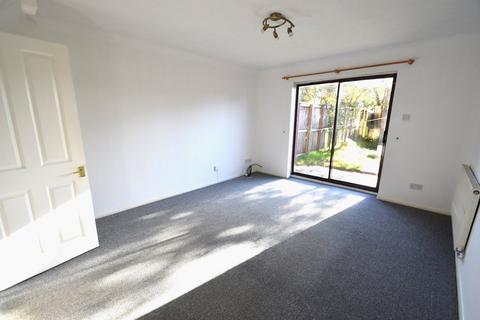 2 bedroom terraced house to rent, Taylors Court, Tiverton, Devon, EX16