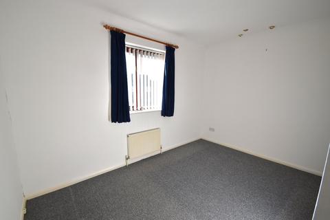 2 bedroom terraced house to rent, Taylors Court, Tiverton, Devon, EX16