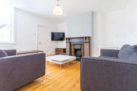 6 bedroom maisonette to rent, Coniston Avenue, Jesmond