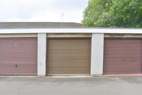 Garage to rent, Braidholm Crescent, Kennedy Court, Glasgow