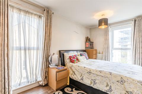 2 bedroom flat for sale, Hawker Drive, Surrey KT15