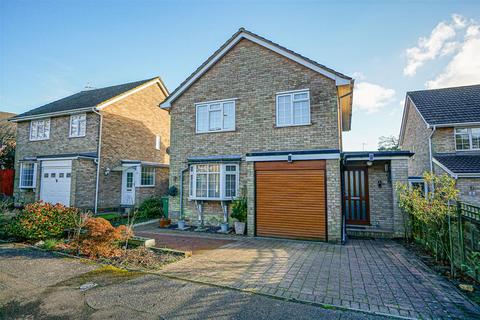 4 bedroom detached house for sale, Chailey Close, Hastings