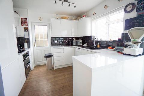 2 Chailey Close, Hastings, TN34 2RG