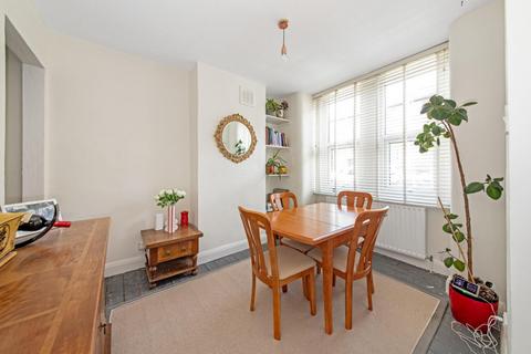 2 bedroom house for sale, Benton's Lane, West Norwood, SE27