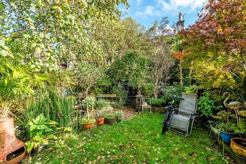 23 Howard Road, Dorking, RH4 3HP