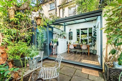 23 Howard Road, Dorking, RH4 3HP