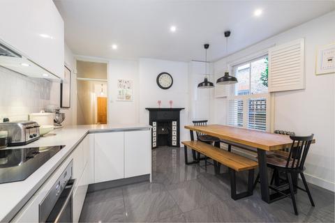 2 bedroom apartment for sale, Tenham Avenue, SW2