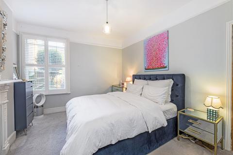 17 Tenham Avenue, London, SW2 4XS