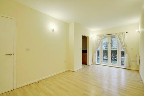 2 bedroom apartment to rent, Sovereign Heights, Slough SL3