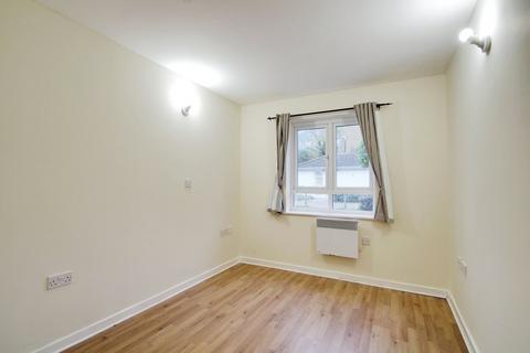 2 bedroom apartment to rent, Sovereign Heights, Slough SL3