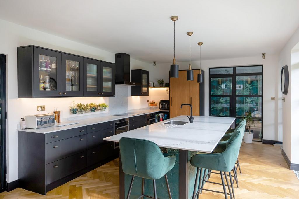 Kitchen/Dining