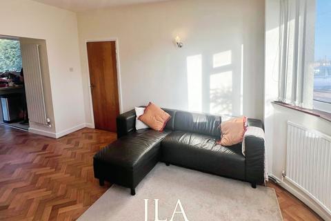 3 bedroom semi-detached house to rent, Leicester LE4