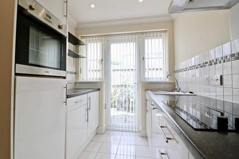 2 bedroom maisonette to rent, Victoria Road, Cambridge,