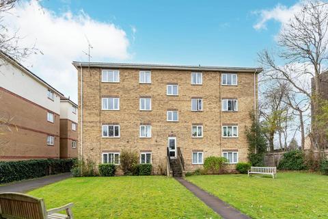 1 bedroom flat to rent, Galsworthy Road, Kingston Hill, Kingston upon Thames, KT2