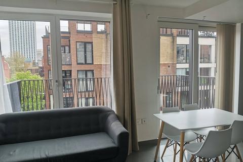 1 bedroom flat to rent, Glade Path, Southwark, London, SE1