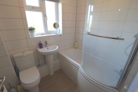 3 bedroom terraced house to rent, Westbourne Gardens, Billericay