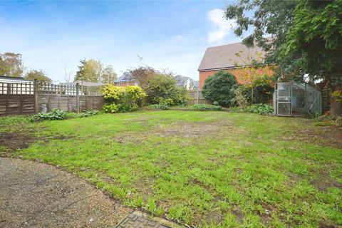 68 Birch Avenue, Great Bentley, Colchester, CO7 8LS