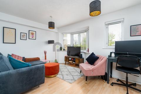 35 Muggeridge Close, South Croydon, CR2 7LB