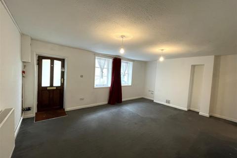 2 bedroom flat to rent, Devonshire Place, Brighton