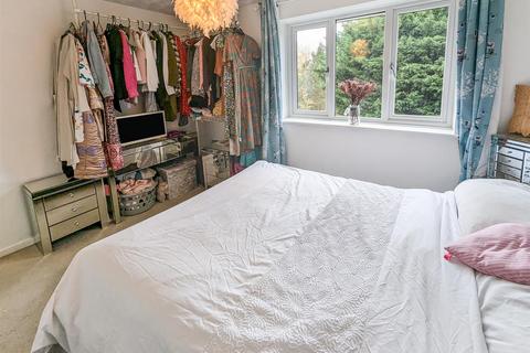 43 Berneshaw Close, Corby, NN18 8EJ