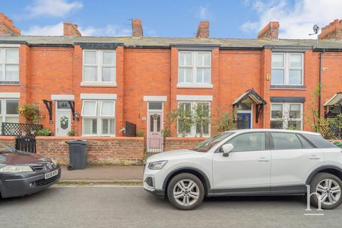 2 bedroom terraced house to rent, South Road, West Kirby CH48