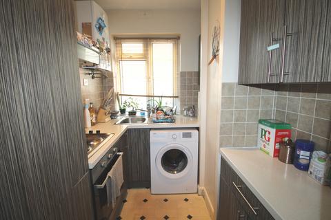 1 bedroom ground floor flat to rent, Princess Road, Poole BH12