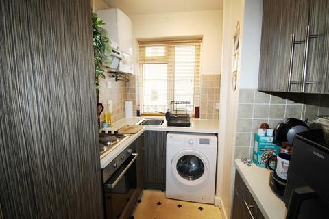 1 bedroom ground floor flat to rent, Princess Road, Westbourne, Poole BH12