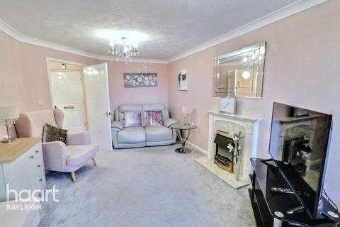 1 bedroom flat for sale, King Georges Close, Rayleigh