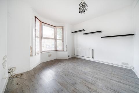 3 bedroom house to rent, Beacon Road London SE13