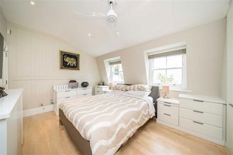 4 bedroom house to rent, Richardsons Mews, London W1T