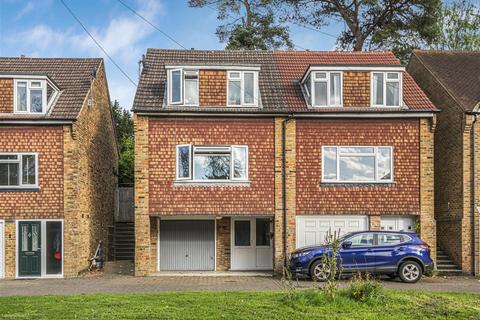 3 bedroom townhouse for sale, The Street, Effingham, Leatherhead