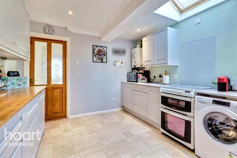 3 bedroom semi-detached house for sale, Queens Meadow, Cambridge