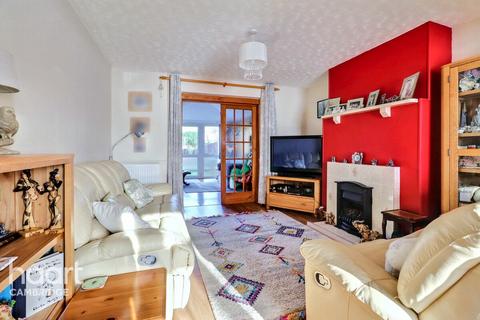 3 bedroom semi-detached house for sale, Queens Meadow, Cambridge