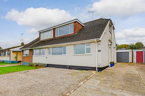 55 Broomfield, Benfleet, SS7 2SR