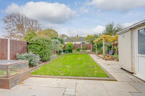 55 Broomfield, Benfleet, SS7 2SR