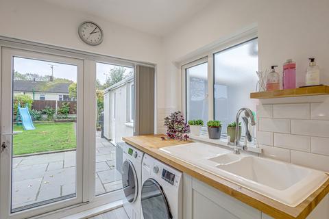 55 Broomfield, Benfleet, SS7 2SR