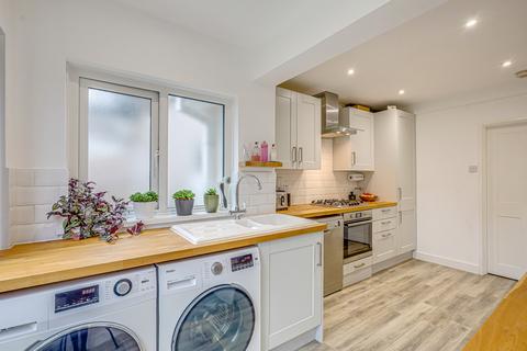 55 Broomfield, Benfleet, SS7 2SR
