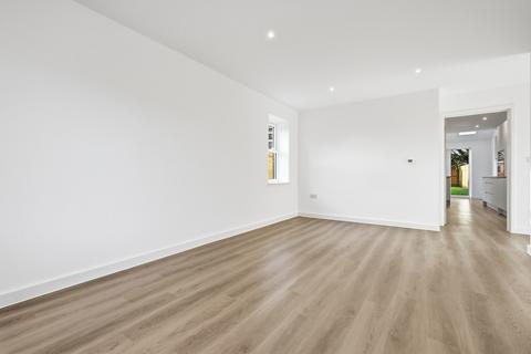 3 bedroom semi-detached house for sale, The Leys, Cambridge CB25