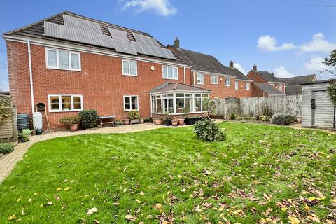 4 bedroom detached house for sale, Hackney Way, Westbury