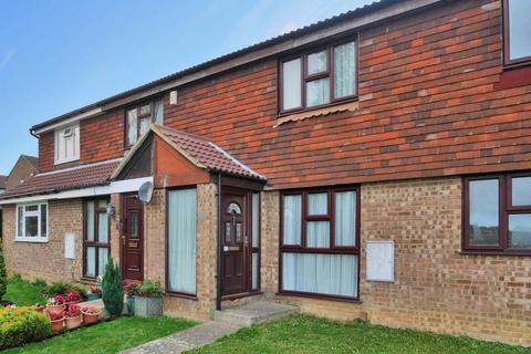 2 bedroom house to rent, Heron Way, Chatham, Kent