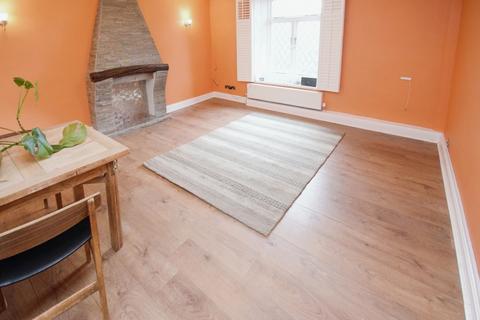 16 Green Mount, Baildon, Shipley, BD17 7NJ
